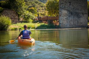Descente de l'Orb en canoë-kayak sur 17km, vivez le parcours l'Evasion avec Réals canoë kayak.