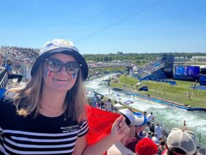 Elisa PAULY • Formation Ingénieur génie industriel • Adepte de natation et supportrice de l’équipe de France de kayak… • Sa devise : « si la vie te donne des citrons, fait de la citronnade » !